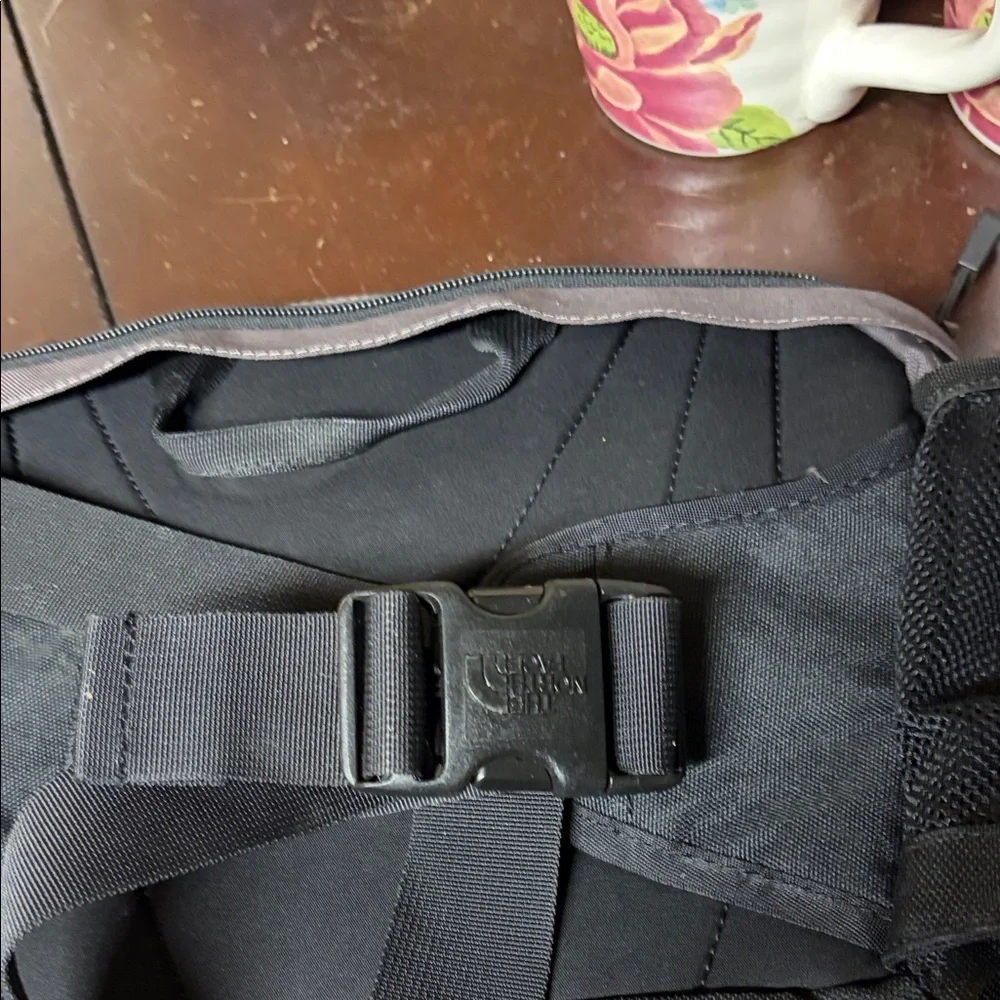 The North Face Men's Black and Light Blue Belt Bag